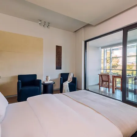 Life Gallery Hotel 5*