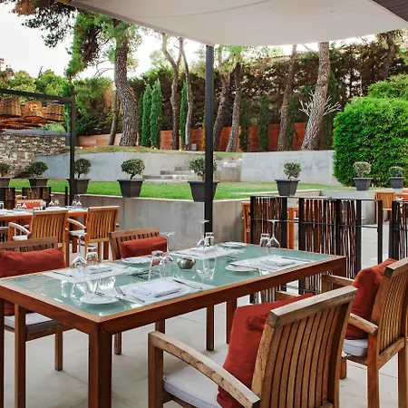 Life Gallery Hotel 5*